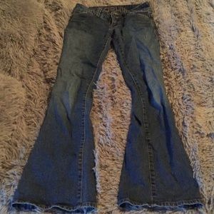 Delia's Flare Jeans "Sophie"